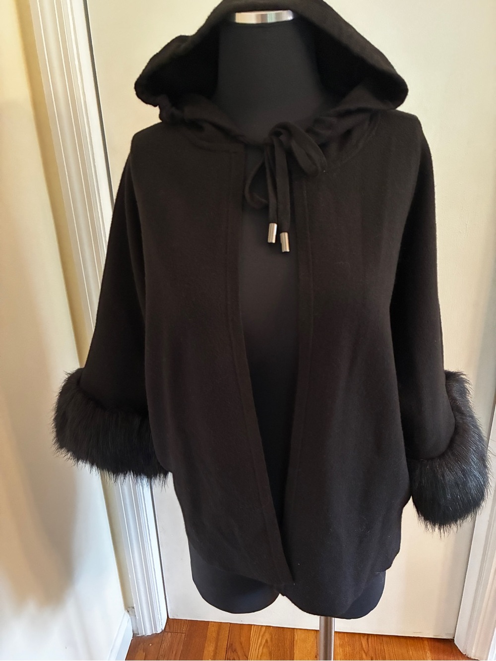 Chico’s hooded jacket/cardigan with faux fur on sleeves
